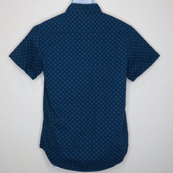 Hudson & Barrow NYC* Men's Short Sleeve Button Down Curved Hem BOHO Shirt~Medium - Picture 2 of 11